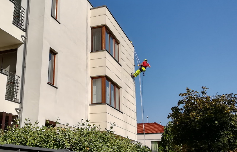Mycie elewacji Warszawa.